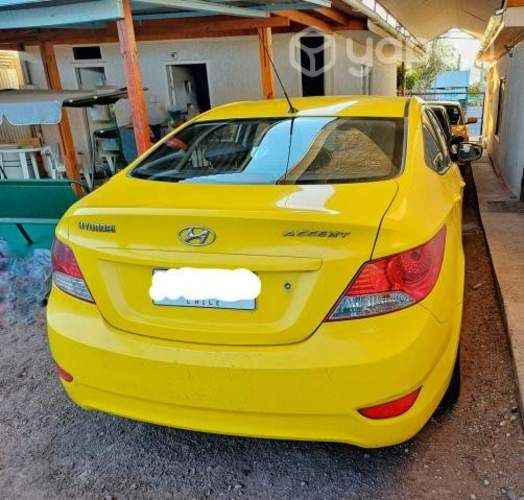 Hyundai accent 2012