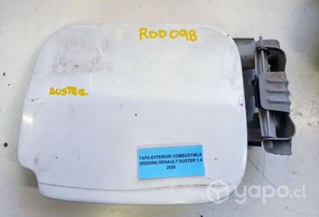 Tapa Exterior Combustible (RDD098) Renault Duster