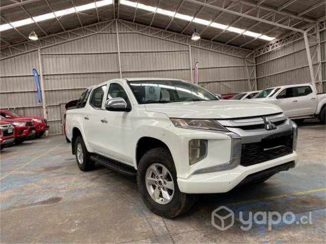 Mitsubishi l200 2020