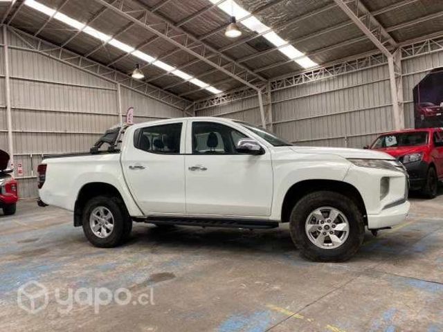 Mitsubishi l200 2020