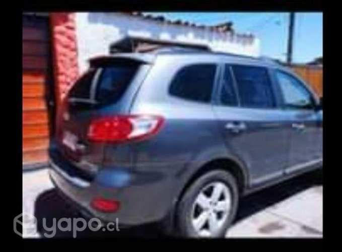 Hyundai Santa fe impecable por apuro