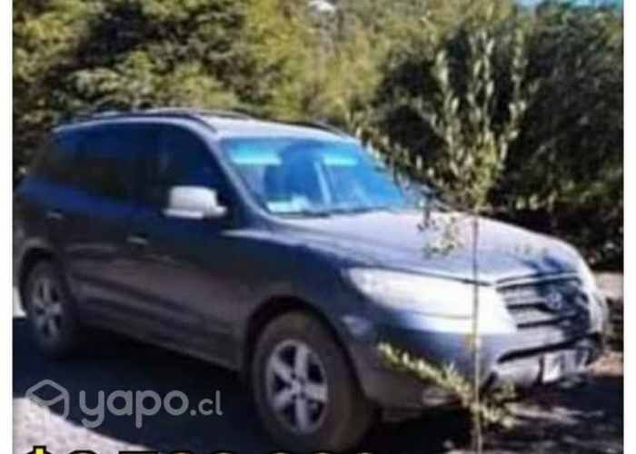 Hyundai Santa fe impecable por apuro