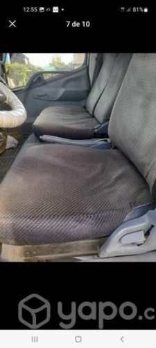 Se vende camión Mitsubishi