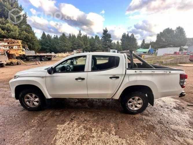 Mitsubishi l200 2020