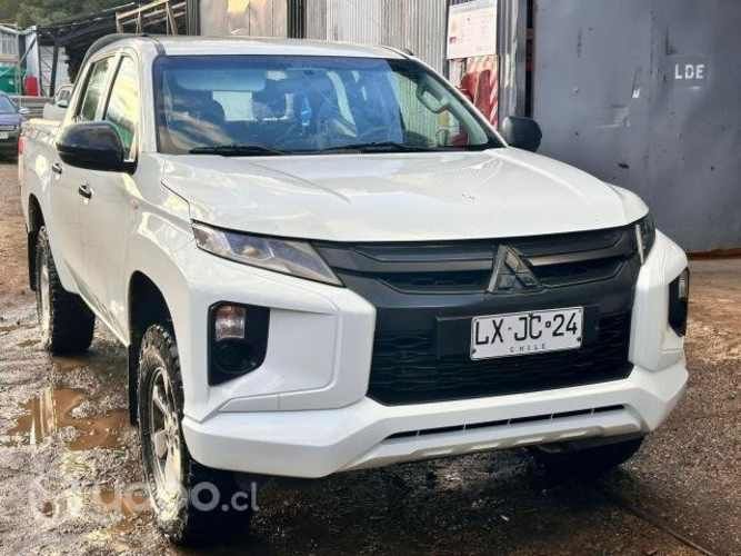 Mitsubishi l200 2020