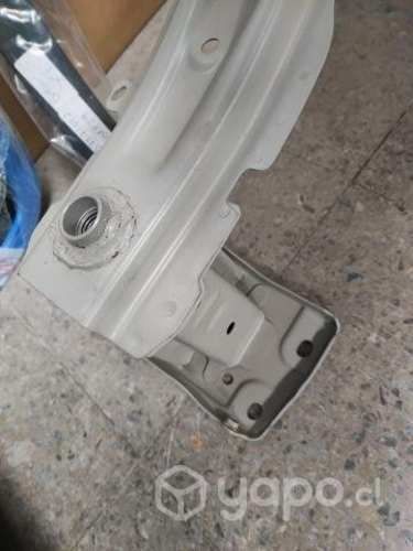 Refuerzo parachoque del Suzuki Swift original