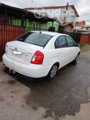 Hyundai accent 2011