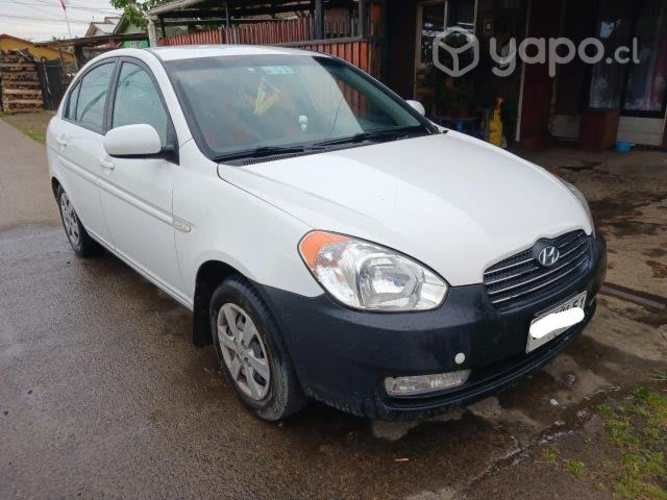 Hyundai accent 2011
