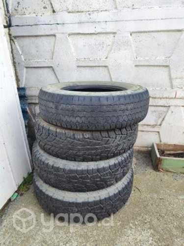 Neumaticos de camioneta usado