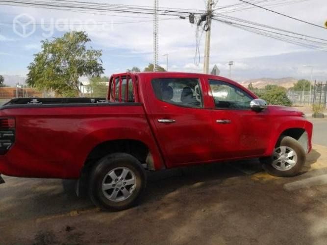 Mitsubishi l200 2021