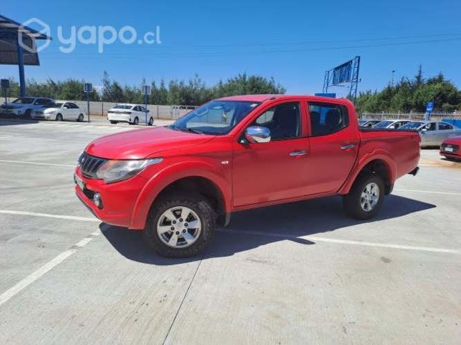 Mitsubishi l200 2017
