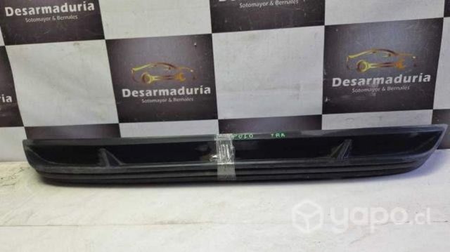 Moldura parachoque trasero Polo 2.1