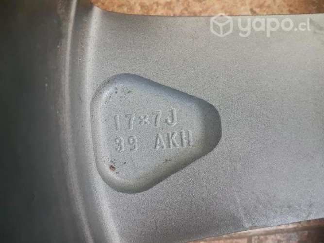 Llanta original Toyota RAV4 2015