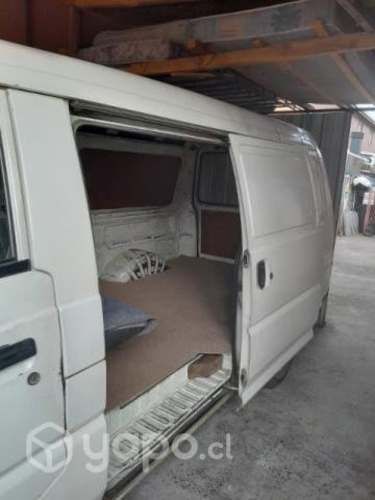 Furgón Mitsubishi L300