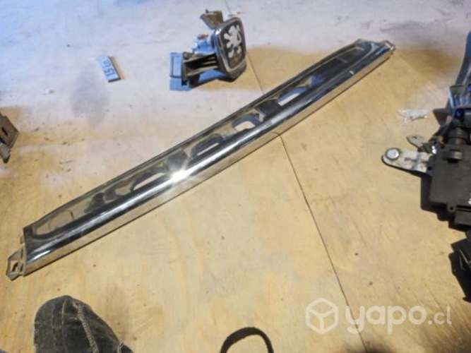 Mazda 6 2015 moldura cromada maleta original envio