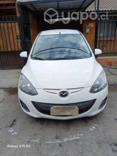 Mazda 2 2015