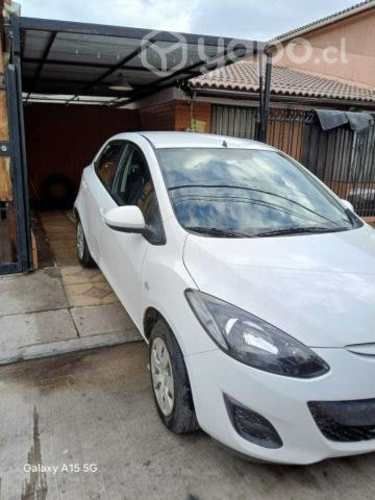 Mazda 2 2015
