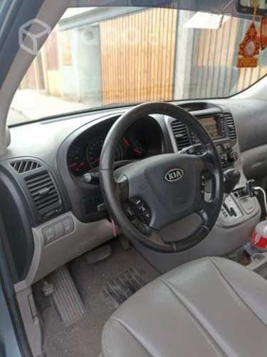 Se vende Kia Carnival 2011 diesel
