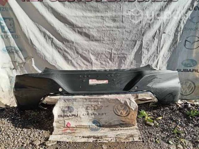 Parachoque trasero chevrolet tracker 21-23