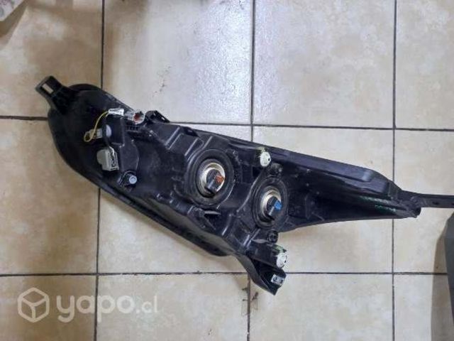 Óptico delantero derecho nissan new versa 2022