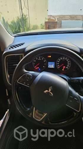 Mitsubichi Outlander 2.0 año 2019