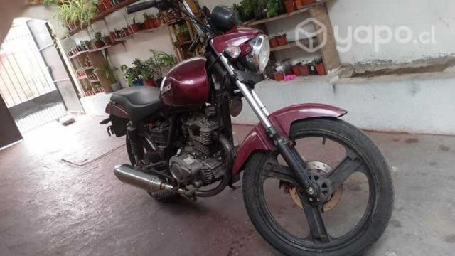 Vendo excelente moto euromot 150cc muy economica