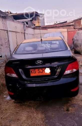 TAXI con derecho Hyundai Accent año 2018