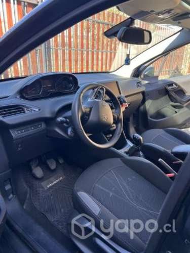 Peugeot 208 año 2015