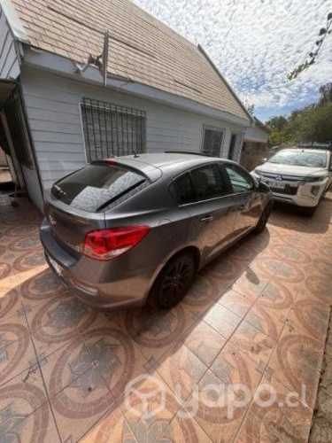 Auto Chevrolet automático 2014