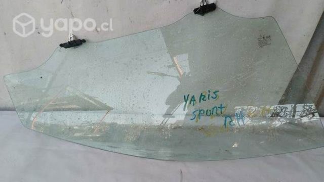 Vidrio copiloto Toyota Yaris sport año 2016