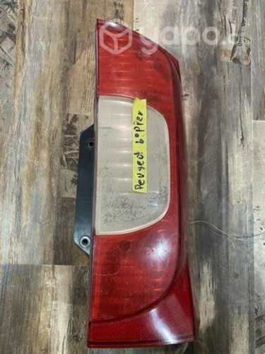 Foco trasero derecho Peugeot bipper año 2013
