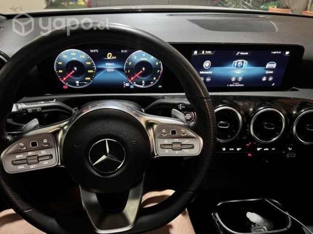 Mercedes benz a200 amg line 2022