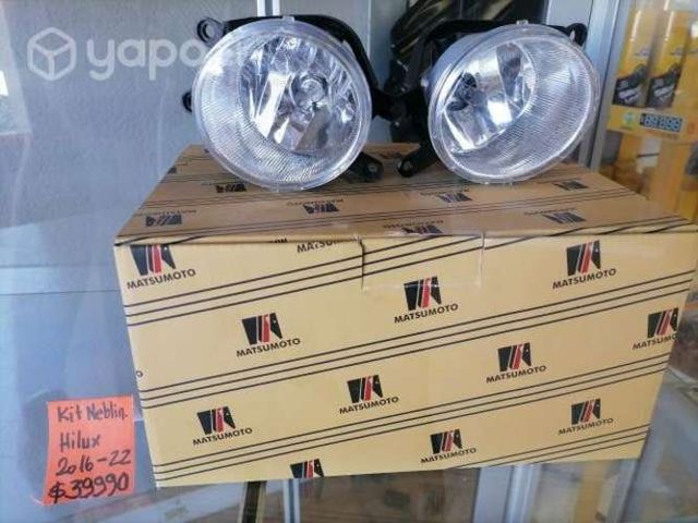 Kit Neblineros Toyota hilux 2016 en adelante
