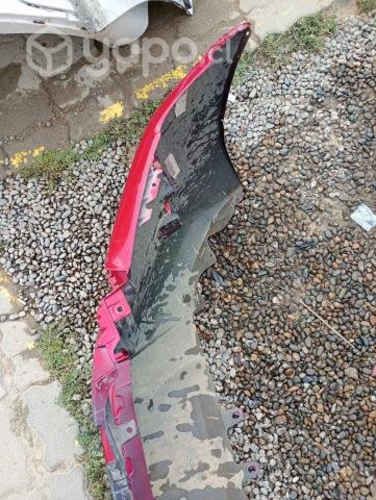 Parachoque Toyota Hilux 2023 ORIGINAL impecable