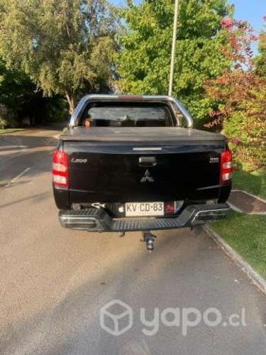 Mitsubishi l200 2019