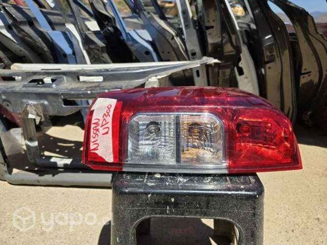 Optico Trasero Derecho NP300