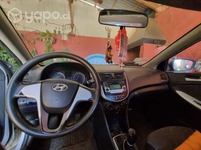 Hyundai accent