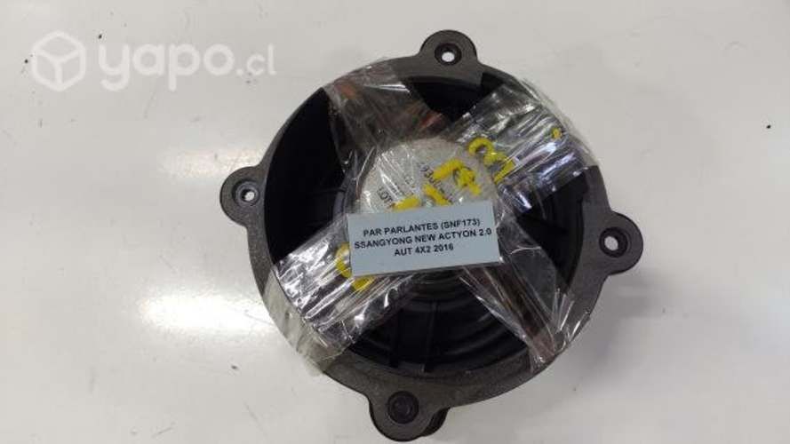 Par Parlantes SSangyong New Actyon 2.0