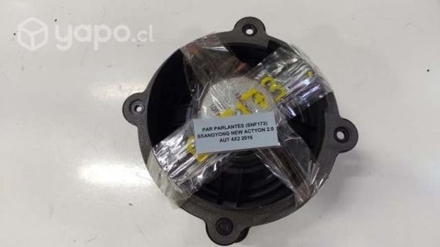 Par Parlantes SSangyong New Actyon 2.0