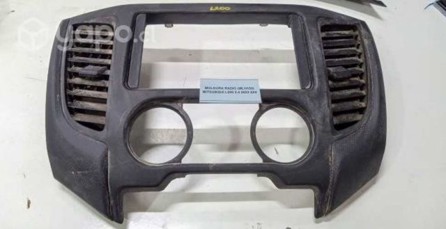 Moldura Radio Mitsubishi L