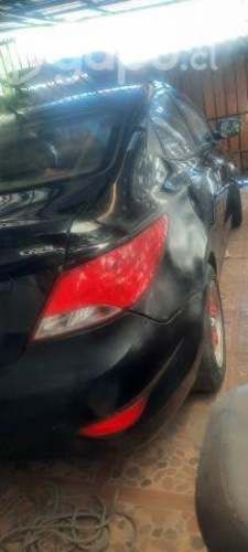 Colectivo Hyundai accent año 2017