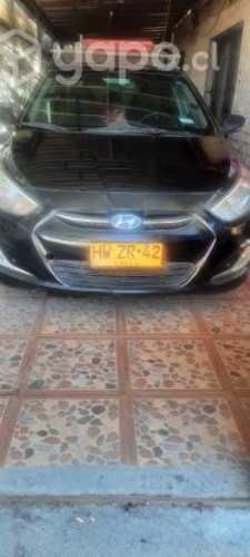 Colectivo Hyundai accent año 2017