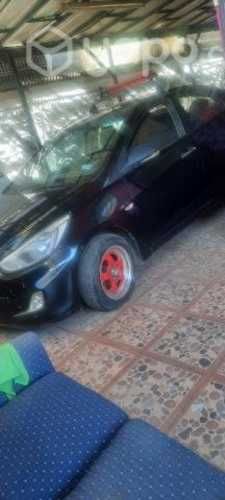 Colectivo Hyundai accent año 2017