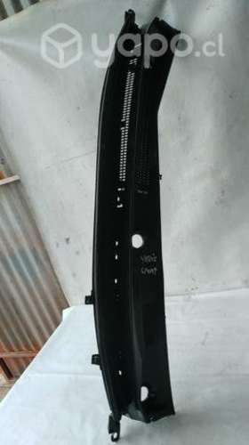 Torpedo limpiaparabrisas Toyota Yaris sport año 20