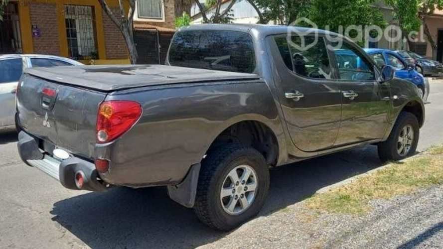 Mitsubishi l200 2012