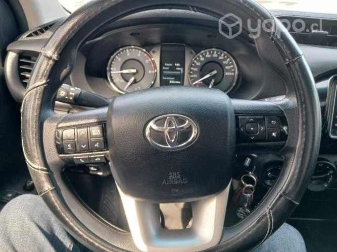 Toyota hilux 2021