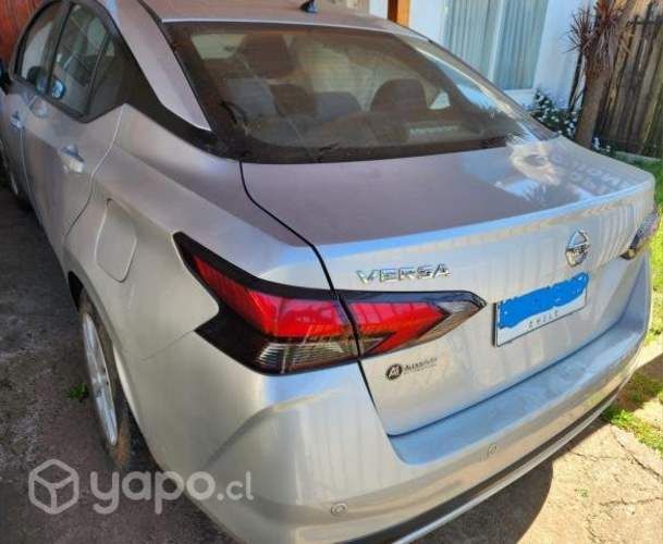 Nissan versa 2020
