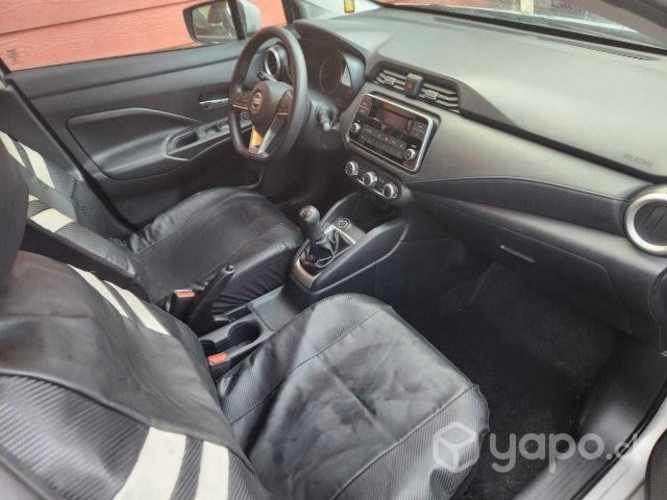 Nissan versa 2020