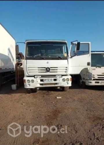 Camión Mercedes Benz 1720 camion 2004