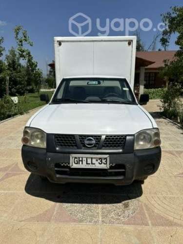 Camioneta Nissan Terrano cabina simple